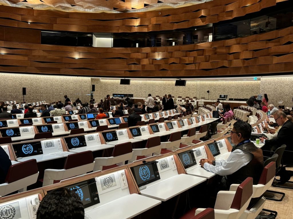 Exhiben en la OIT retraso de México en paridad salarial. – COCENA