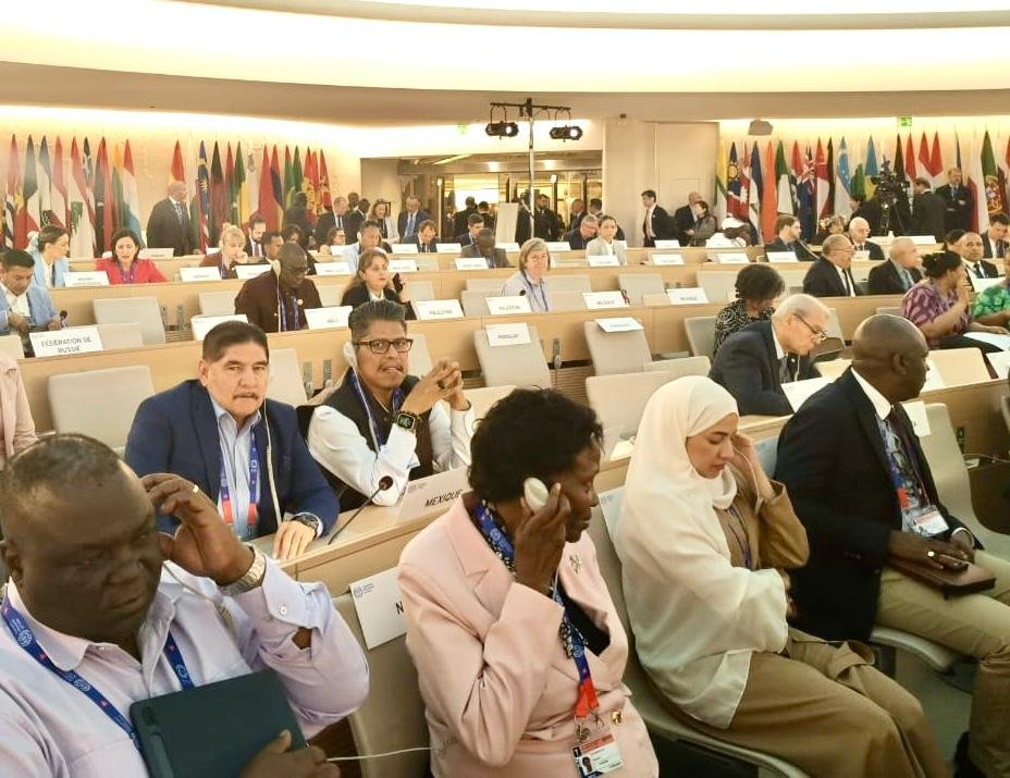 Exhiben en la OIT retraso de México en paridad salarial. – COCENA